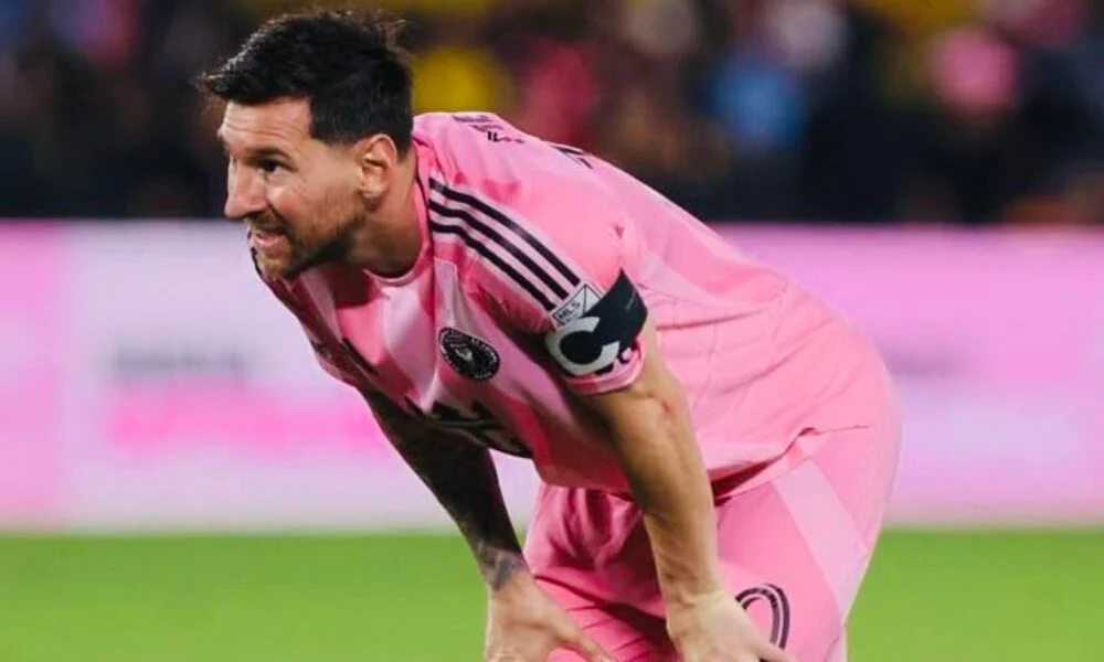 Statuia record a lui Lionel Messi a devenit ținta ironiilor