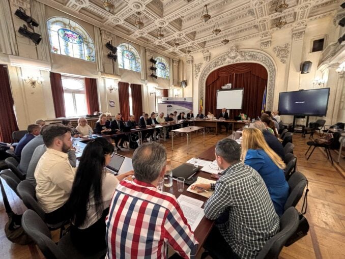 Dragoș Pîslaru modifică legea salarizării, după discuțiile cu sindicatele. Ce schimbări anunță ministrul