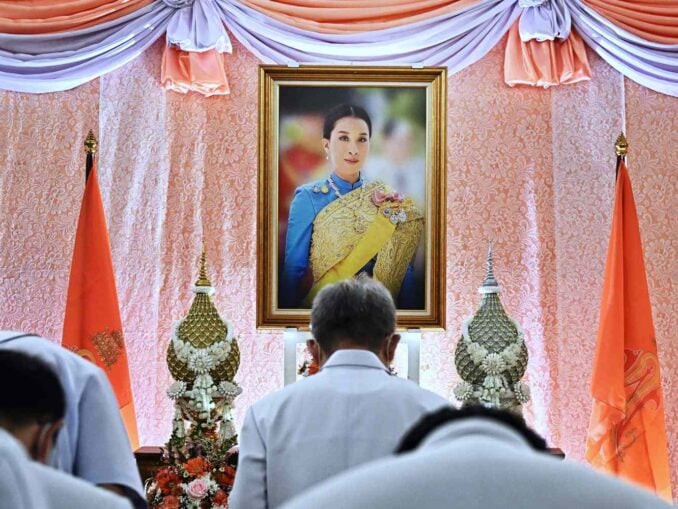 Fiica cea mare a regelui Thailandei a murit după 3 ani de comă