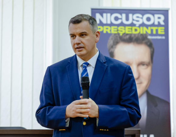 Tomac desemnat – după bancuri, altă glumă proastă