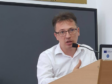 „Avem un stetoscop cu care ne apărăm de ebola şi de orice altceva.” Un specialist în management sanitar, despre cum ar putea gestiona România o criză de ebola