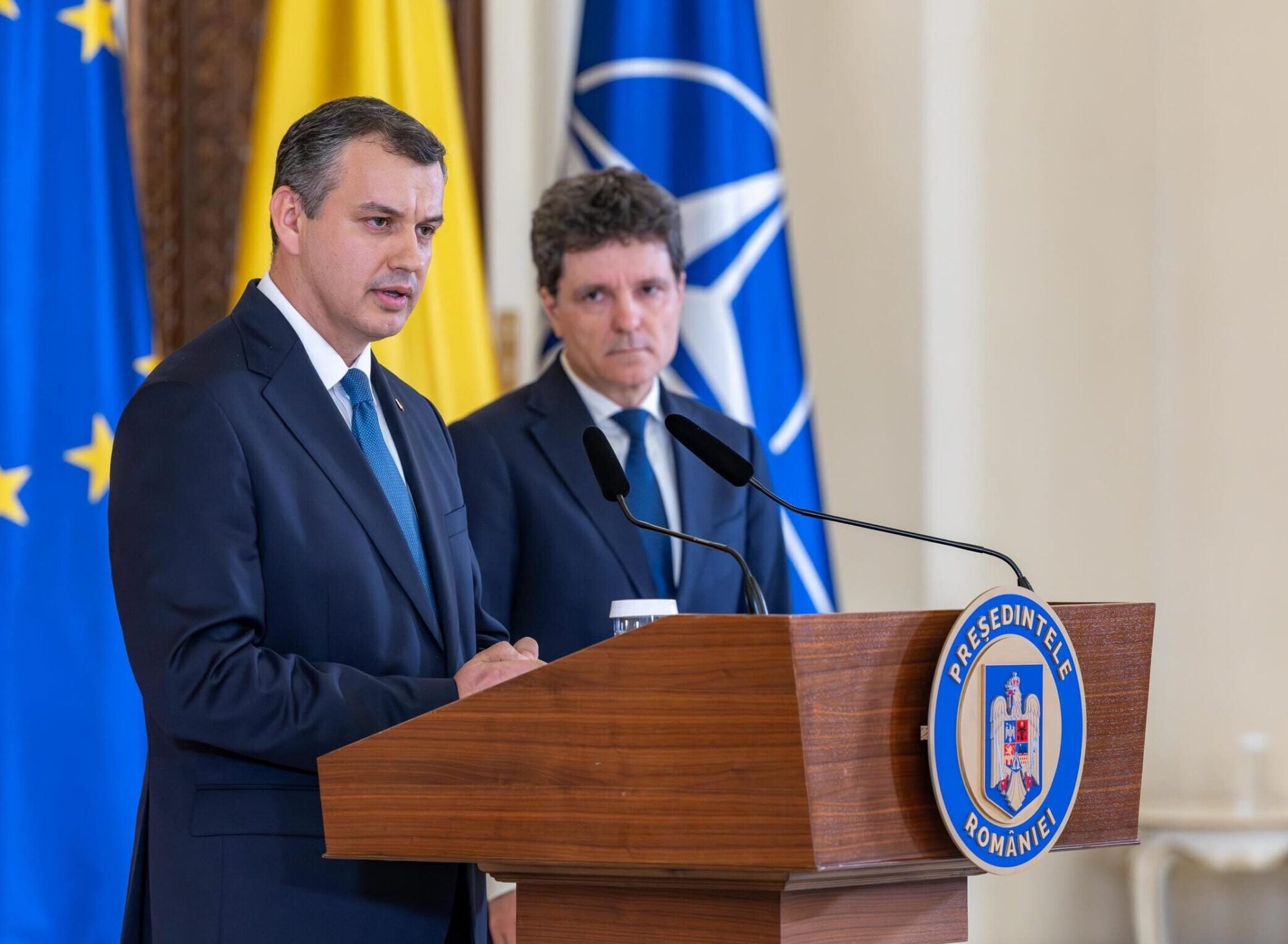 Firele politice care duc la tehnocrații din Guvernul Tomac. Care e singurul nume fără afinități politice