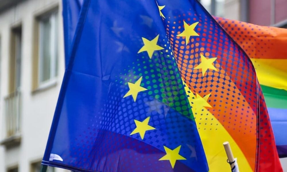 Pedepse dure în Marea Britanie pentru terapiile anti-LGBT