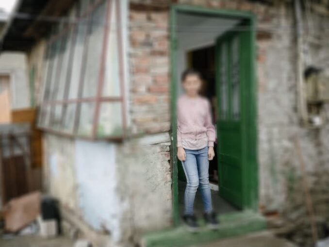 Radiografia drepturilor copilului în România. Sărăcia, abandonul școlar și fenomenul cyberbullying continuă să afecteze mii de copii