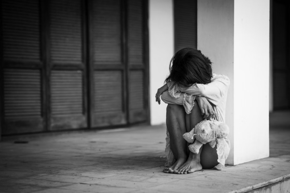 Percheziţii în trei judeţe, într-un nou dosar de abuz sexual asupra unor minori care îl vizează pe fostul preot Cristian Pomohaci