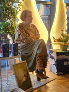 Poza pentru articolul Scriitoarea Lavinia Stan: „Copii, nu vă grăbiți să creșteți, bucurați-vă de copilărie!