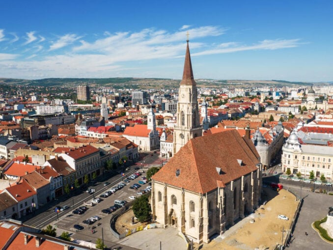 Clujenii iau cele mai mari credite ipotecare din țară și plătesc cele mai consistente avansuri. Timișorenii „forțează” avansul pentru rate mai mici
