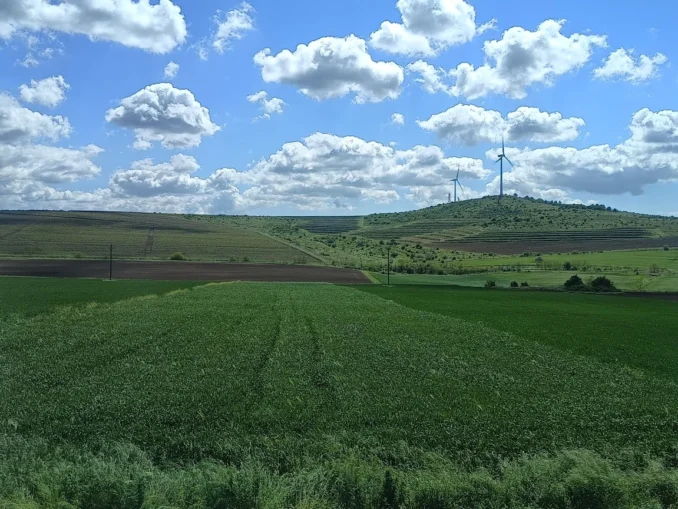 De ce fug băncile de agricultura românească?