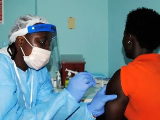 OMS lansează noi teste clinice pentru tratamente privind combaterea Ebola