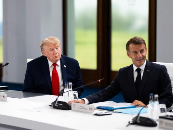VIDEO Trump semnează acordul cu Iranul la Versailles