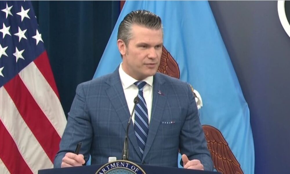 NEWS ALERT SUA anunță oficial revizuirea prezenței militare în Europa. Pete Hegseth critică aliații NATO