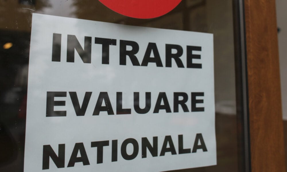 Profesori „ținuți ostatici” în școli: Sindicatele din Educație reclamă colapsul sistemului informatic