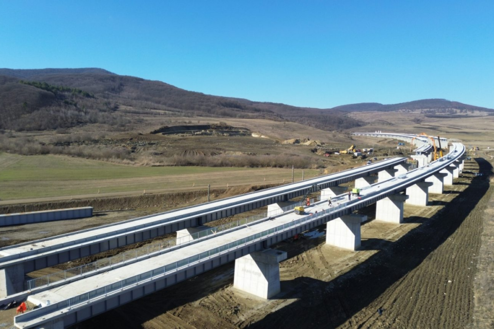 Magistrala Brașov – Sighișoara, la doar 60% după aproape șase ani de lucrări