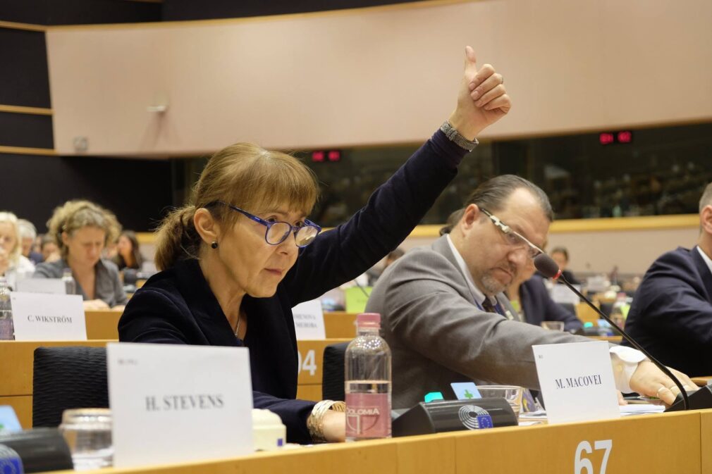 Monica Macovei suspectează că magistrații s-ar fi băgat în treburile interne ale partidelor politice