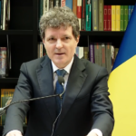 nicusor-dan-nu-poti-sa-lupti-cu-sistemul