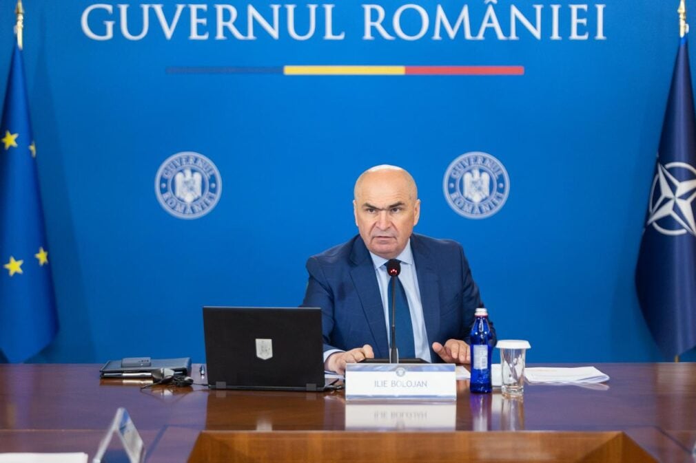 DOCUMENT Bolojan majorează cu 6,5% salariile la zeci de companii de stat. Inclusiv la Hidro Prahova, implicată în criza apei potabile de anul trecut