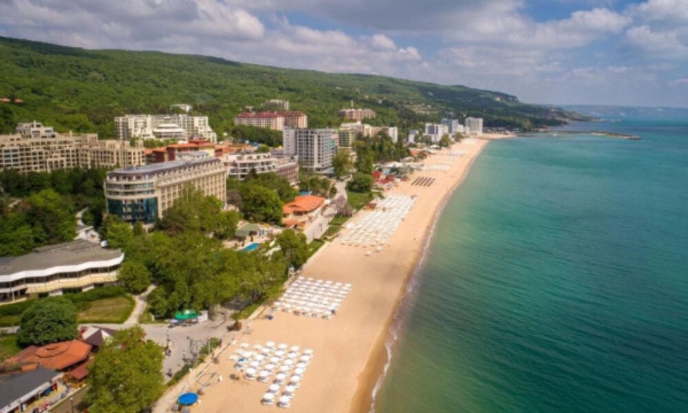 Litoralul Bulgariei se schimbă în 2026. Prețuri mai mari și mai puțini turiști pe litoral