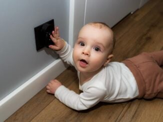 Capcanele ascunse din casă de care copiiI mici trebuie feriți