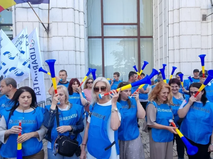 UPDATE Tensiuni în sectorul bugetar. Angajații din Finanțe ies în stradă