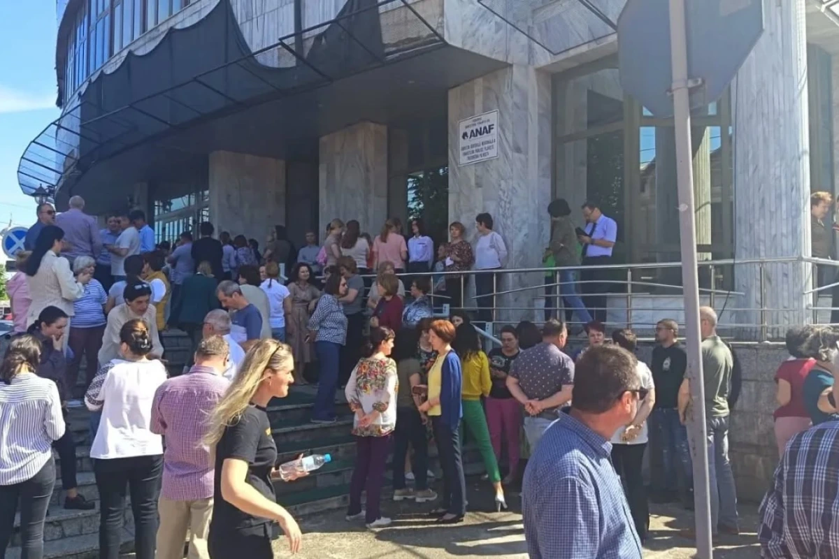 Ghișee închise în toată țara. Protestele din Fisc continuă și astăzi