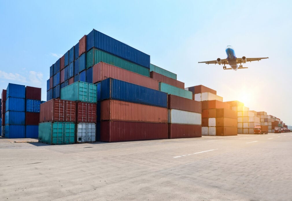 Cum a ajuns România o „țară de import”: deficit comercial de peste 3 miliarde de euro într-o singură lună