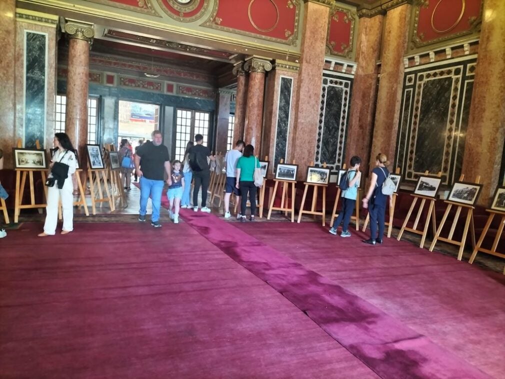 VIDEO Salonul Regal din Gara de Nord s-a deschis pentru public