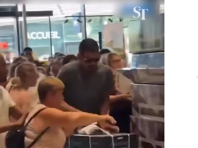 În plină caniculă, în magazinele din Franța e bătaie pe ventilatoare – VIDEO