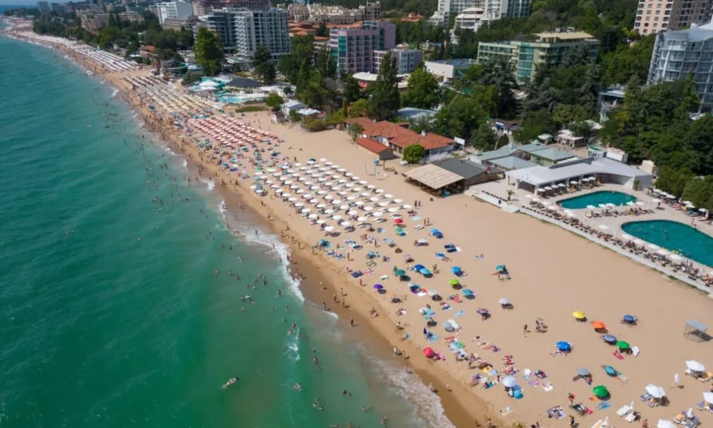 Scumpiri șoc pe litoralul bulgăresc: Trecerea la euro a umflat artificial costurile pentru turiști