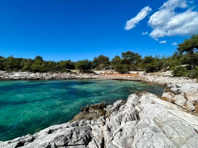 Român mort în Thasos. Comunitatea de români de pe insulă ajută mama îndurerată