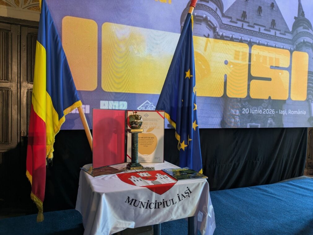 Cațavencii.ro: La Iași s-a rescris povestea: „Prîslea-cel-Voinic și Mărul de Aur“
