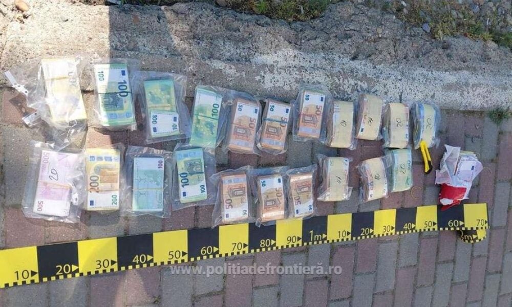 Peste 343.000 de euro ascunși într-un microbuz. Șofer ucrainean urmărit internațional, reținut de polițiști
