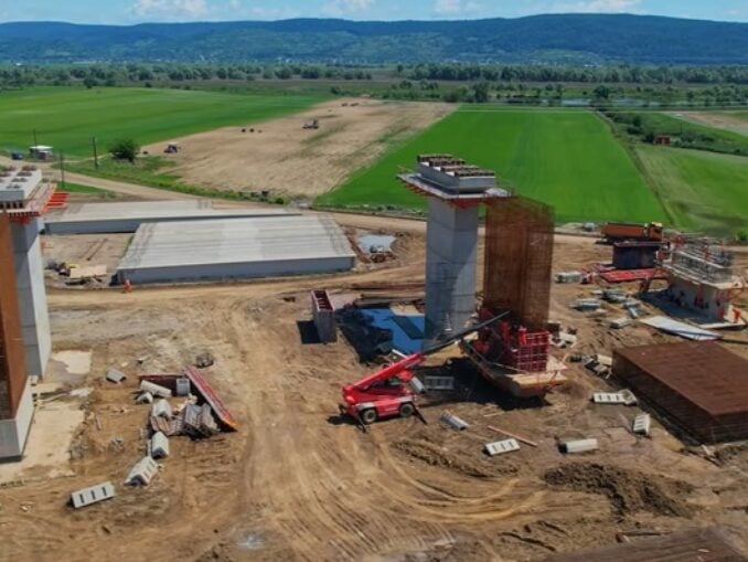 VIDEO Cursă contracronometru pe Autostrada Moldovei A7 pentru banii din PNRR