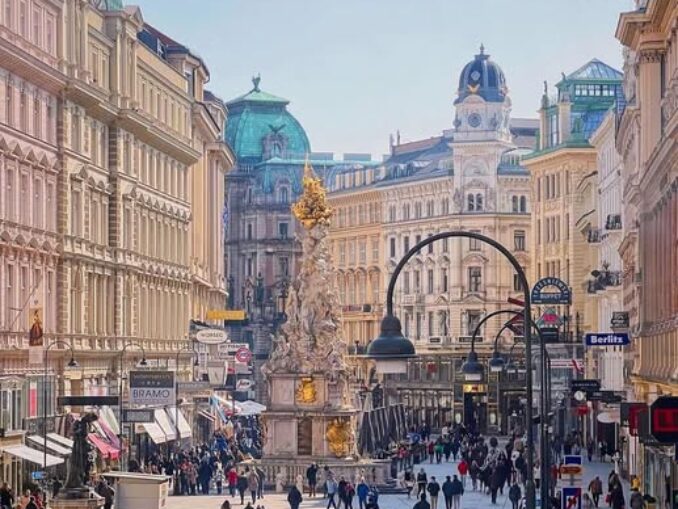 Taxa turistică se dublează la Viena. Hotelierii protestează