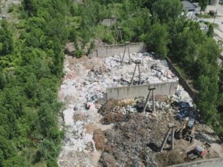 Garda de Mediu a descoperit un depozit ilegal de deșeuri de 3.000 m² în București