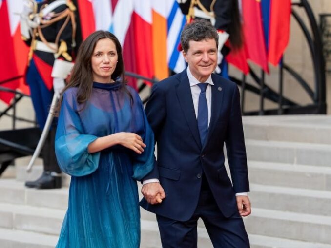 Nicușor Dan atacă la CCR Legea ANI. În vizor, „amendamentul Mirabela” și „amendamentul Fritz”