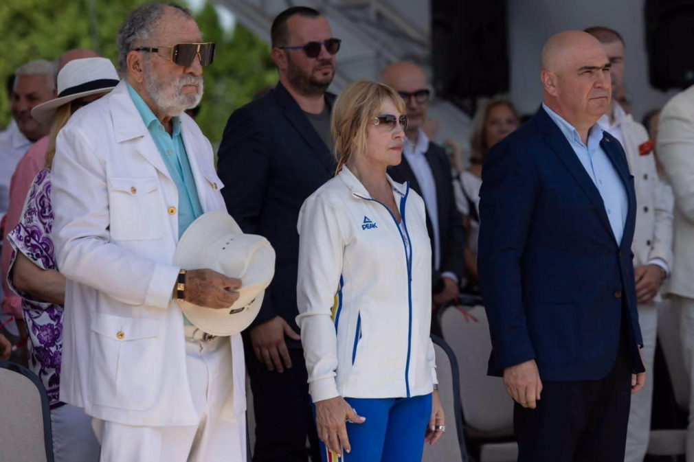 VIDEO A fost inaugurată sala de gimnastică „Nadia Comăneci” de la Otopeni. Ilie Bolojan a fost prezent