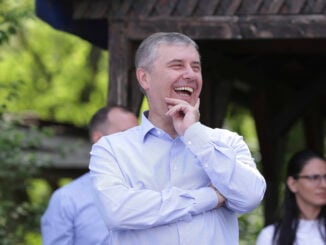 Comisia de Etică a UNAP analizează doctoratul lui Lucian Pahonțu. Șeful SPP, acuzat că a copiat din lucrările profesorilor care i-au acordat titlul