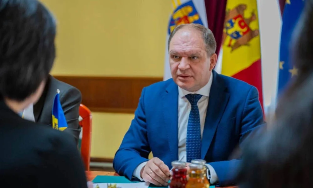 Balada lui Ceban, telefonul fermecat și liberalii fără de veste