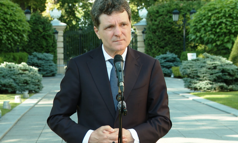 De ce NATO nu este pomul lăudat la care să mergem cu sacul