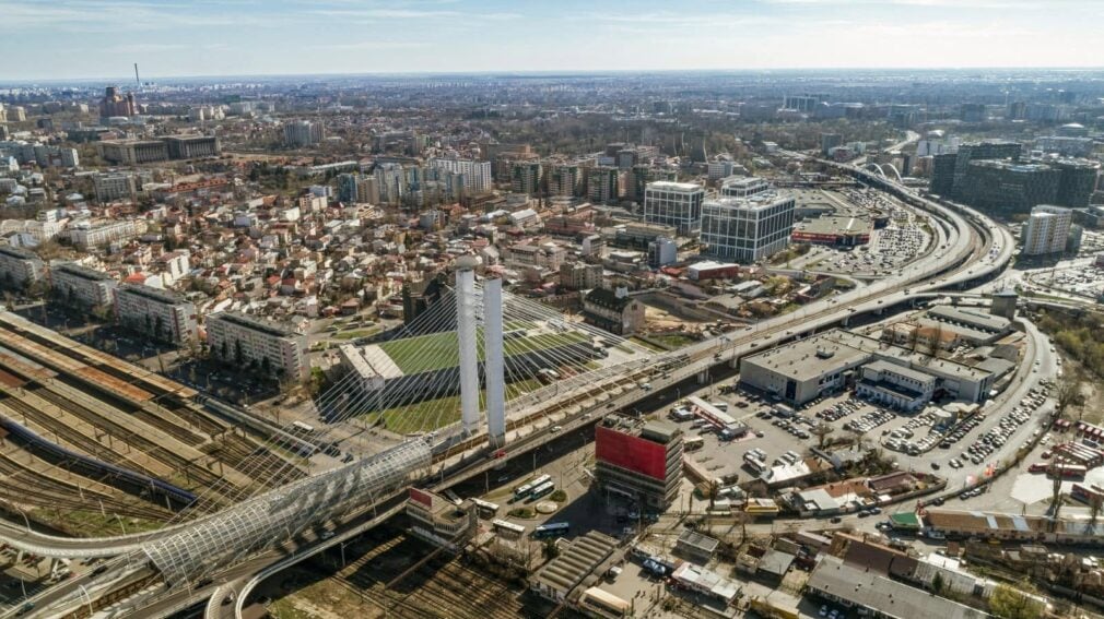 Trafic oprit, constructor de negăsit. Cum a blocat PMB Pasajul Basarab înainte să lanseze licitația