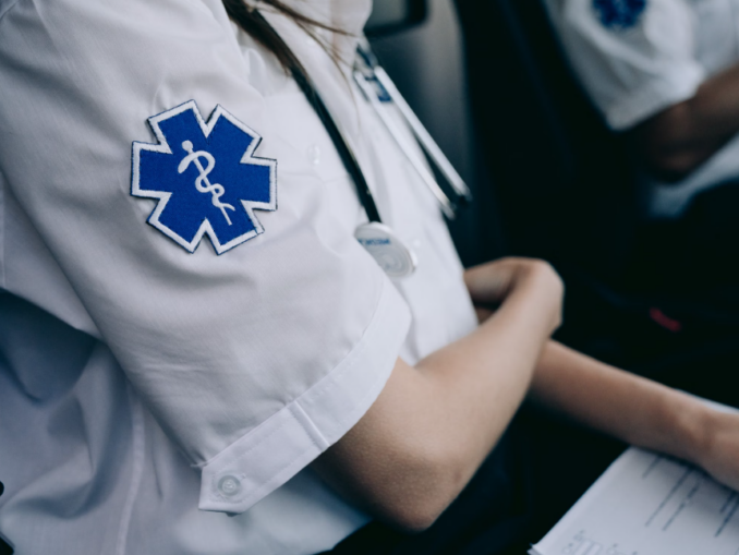 EXCLUSIV Ce țări aleg asistenții medicali când decid să plece din România. Ce îi motivează să plece
