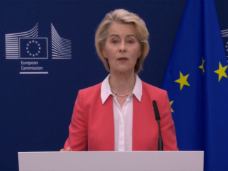 VIDEO Ursula von der Leyen, despre protecția copiilor în mediul online: Părinții trebuie să-i educe, nu algoritmii dăunători
