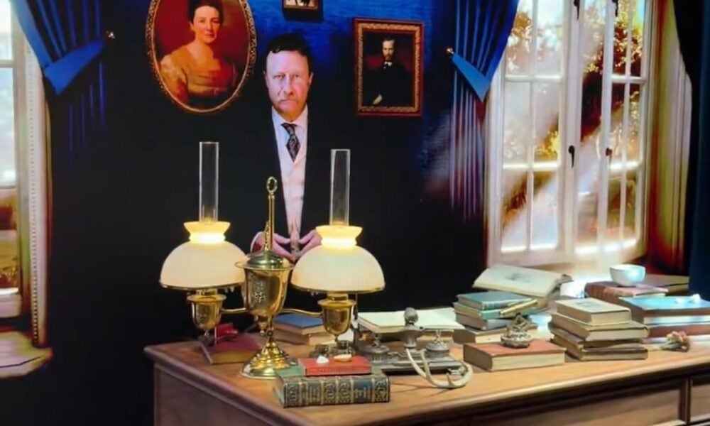VIDEO Donald Trump a discutat cu o hologramă AI a lui Theodore Roosevelt. Replica fostului președinte l-a surprins