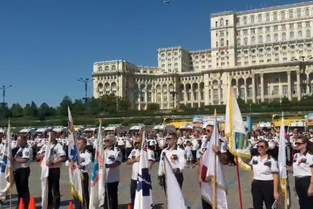VIDEO Ziua Națională a Ambulanței, marcată în Piața Constituției