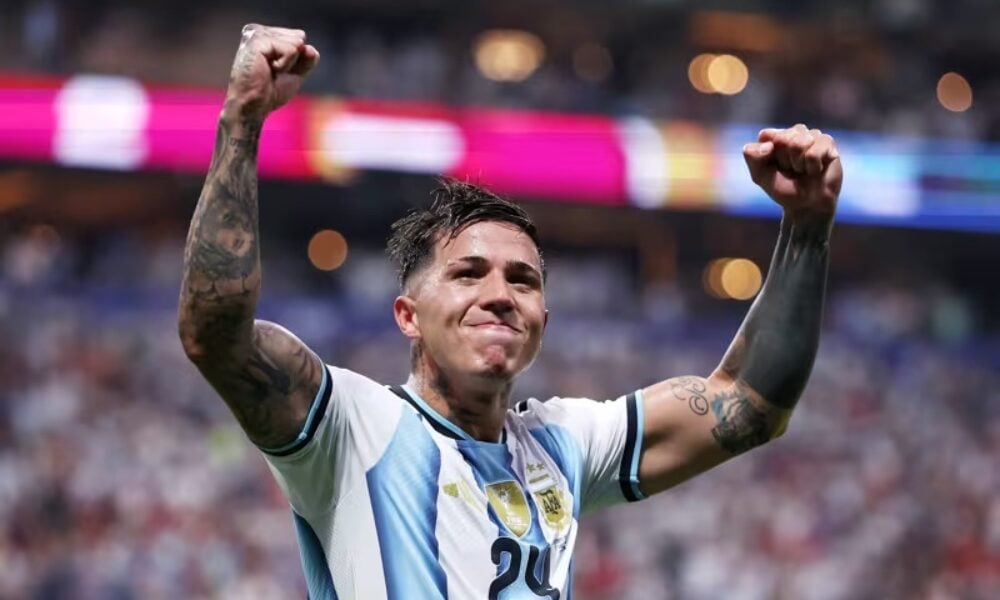 Argentina ajunge în sferturile Cupei Mondiale prin remontada lui Messi