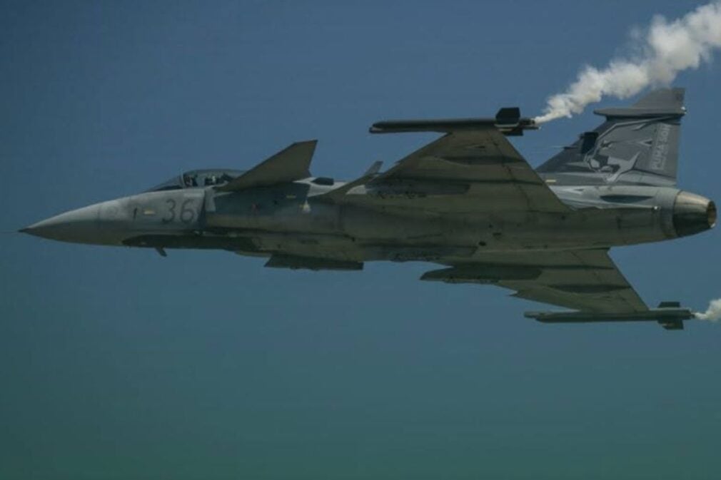 Avioane NATO ridicate de Ungaria după ce un avion chinez nu a răspuns controlorilor români