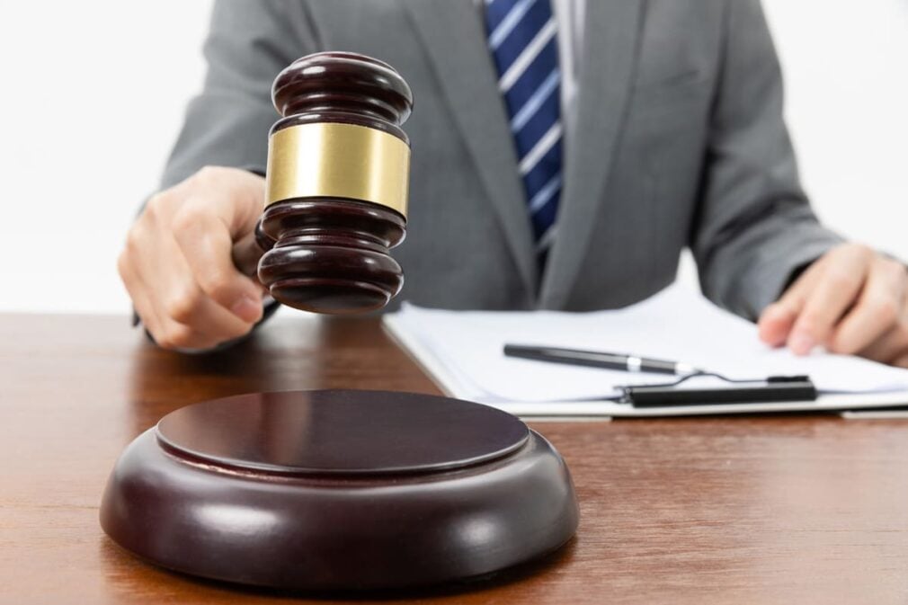 Măsură mai blândă în dosarul azilelor din Bihor: control judiciar pentru toți cei șase reținuți