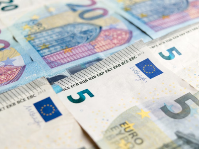 Bancnotele euro ar putea avea un nou design