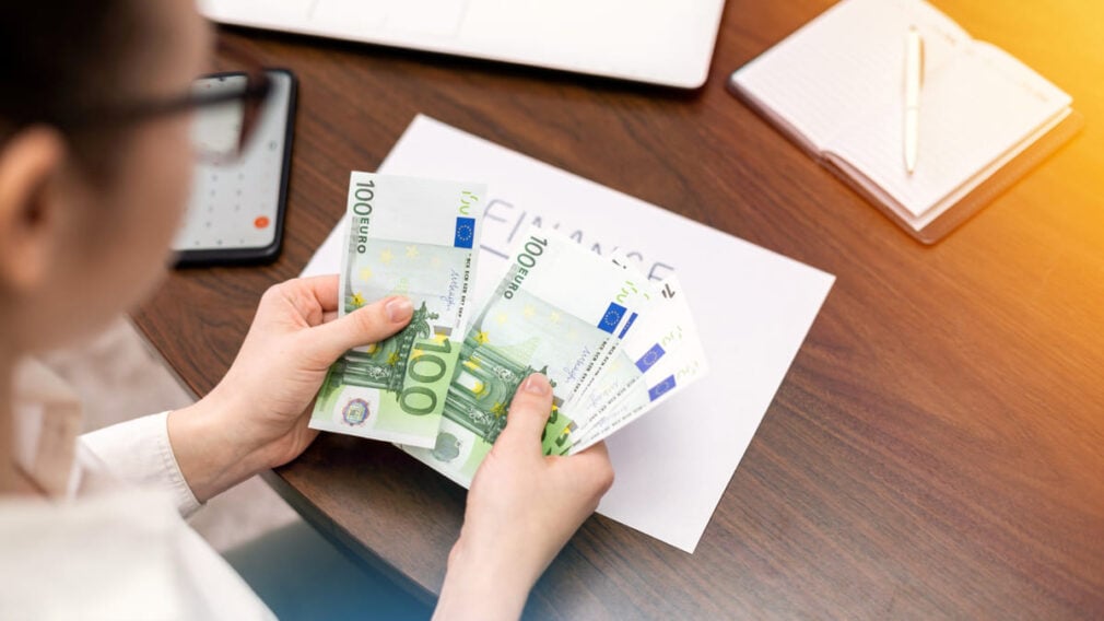 Ce înseamnă decizia BCE pentru românii cu credite? Avertismentul care vine după scumpirea petrolului