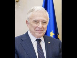 Ce se schimbă la creditele românilor după anunțul lui Isărescu. Decizia băncii centrale